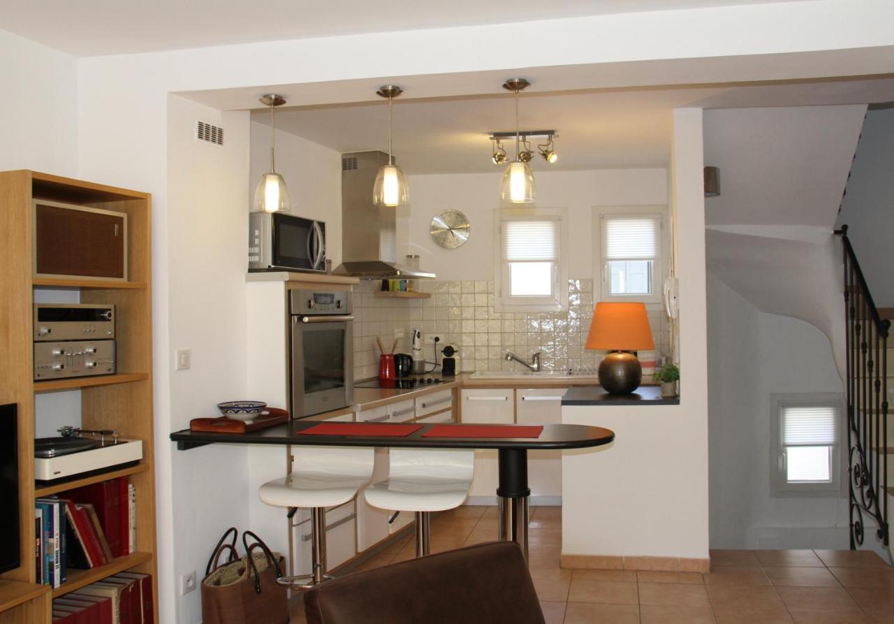 Agreable Maison De Ville Eyragues Luaran gambar