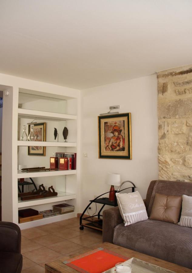 Agreable Maison De Ville Eyragues Luaran gambar