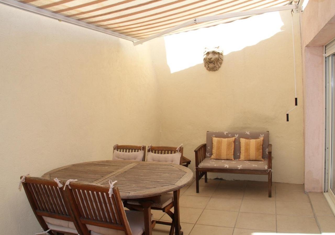 Agreable Maison De Ville Eyragues Luaran gambar