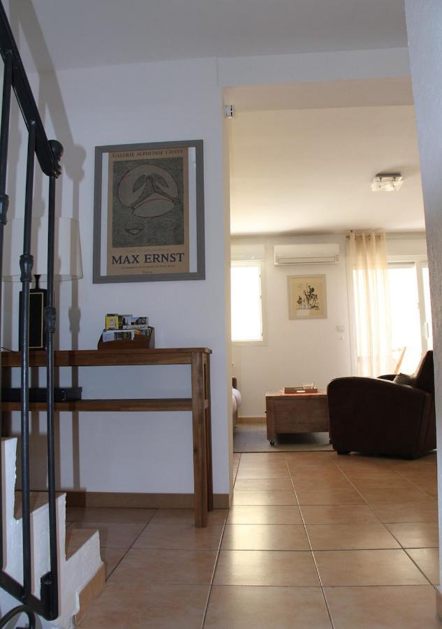 Agreable Maison De Ville Eyragues Luaran gambar