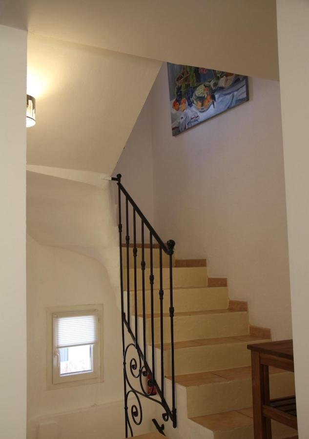 Agreable Maison De Ville Eyragues Luaran gambar