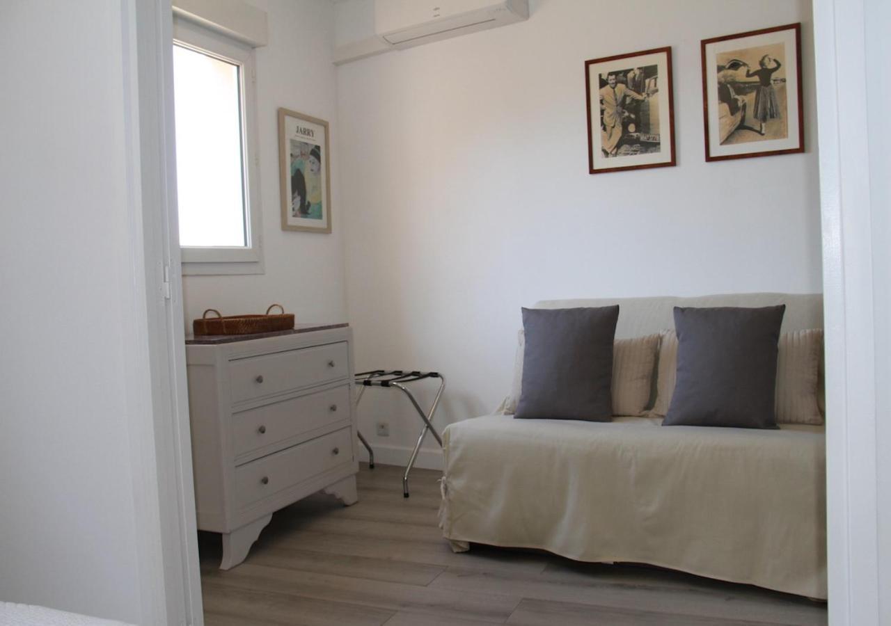 Agreable Maison De Ville Eyragues Luaran gambar