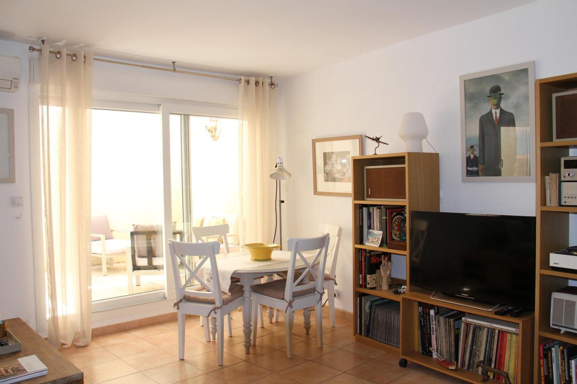 Agreable Maison De Ville Eyragues Luaran gambar