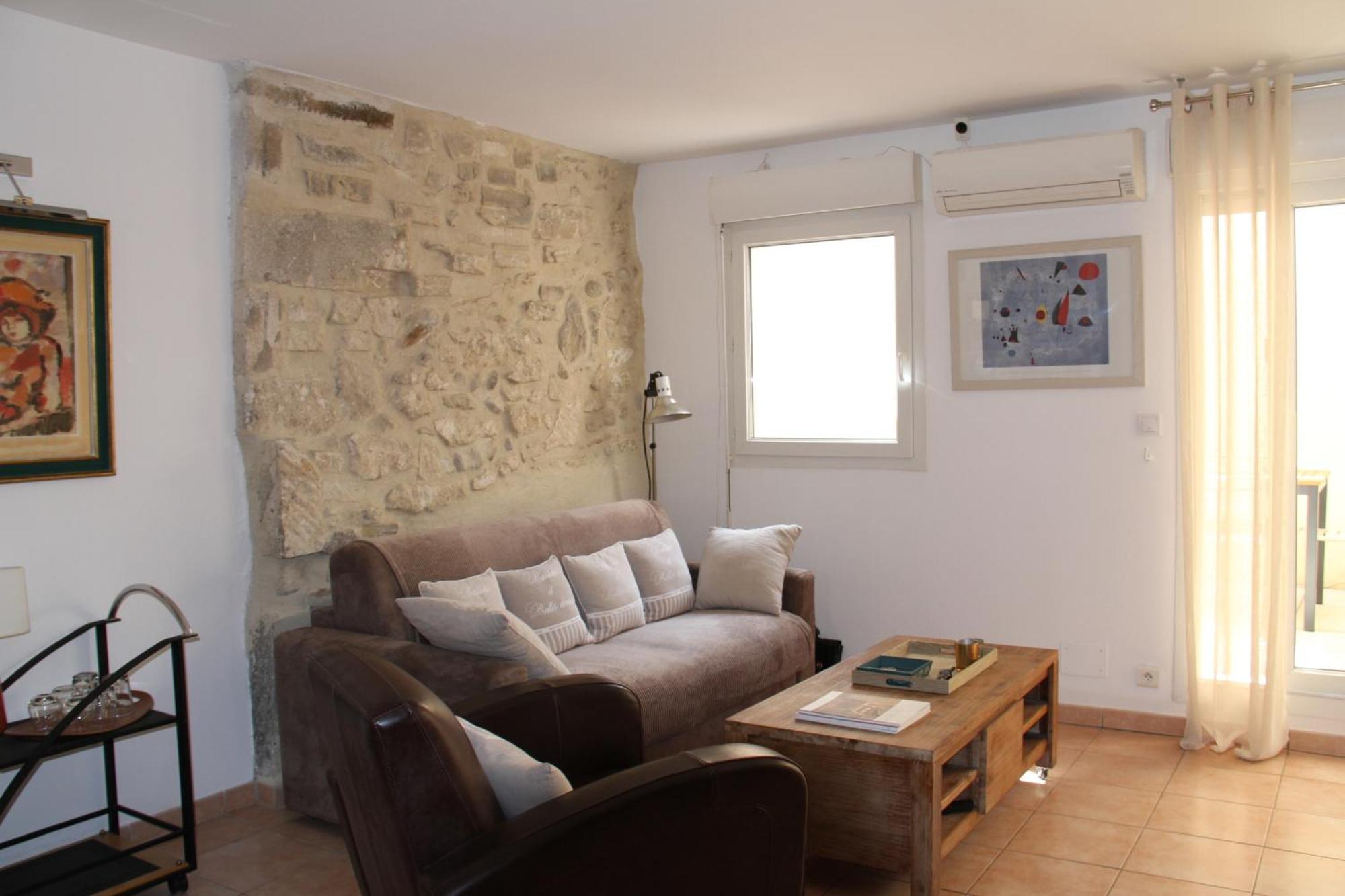 Agreable Maison De Ville Eyragues Luaran gambar